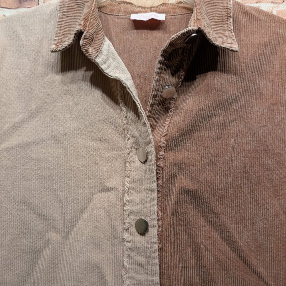 🧨🧨Pink Lily Corduroy Button Down Shirt Size Small - Picture 5 of 15